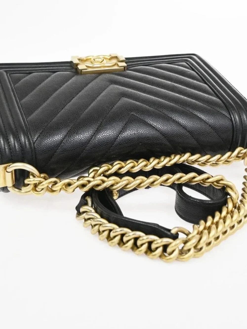 CHANEL 👇please check